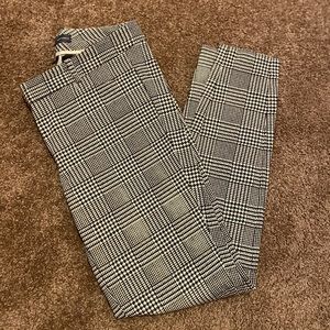 Limited Stretch Pants